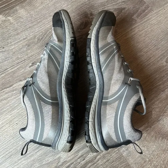Keen Terradora Waterproof Low Hiking Shoes Gray Womens 9 UK 6.5 EU 39.5