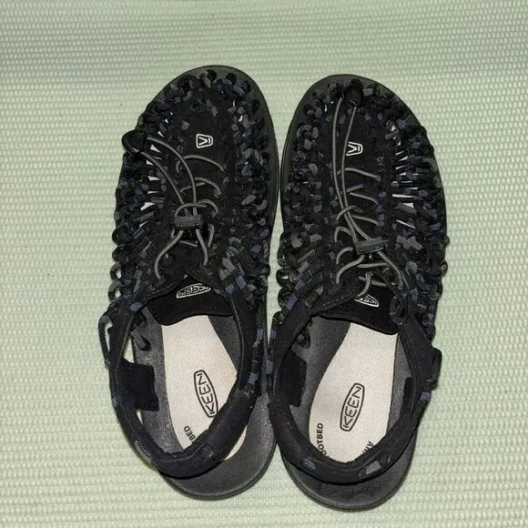 KEEN UNEEK Flat Cord Sandal Hiking Shoes Men’s Size 9 Black/Blue 1014617