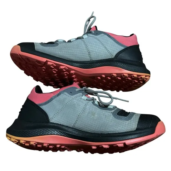 KEEN Women's Tempo Flex Waterproof Hiking Shoes Size 6 Gray Pink Trail Outdoor