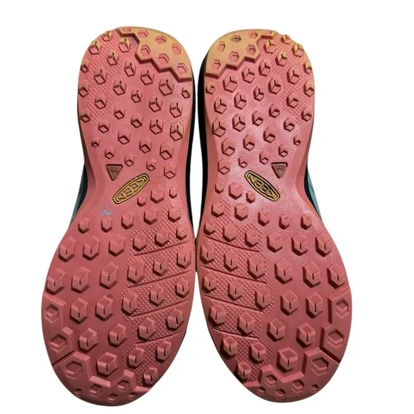 KEEN Women's Tempo Flex Waterproof Hiking Shoes Size 6 Gray Pink Trail Outdoor