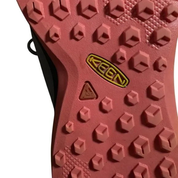 KEEN Women's Tempo Flex Waterproof Hiking Shoes Size 6 Gray Pink Trail Outdoor