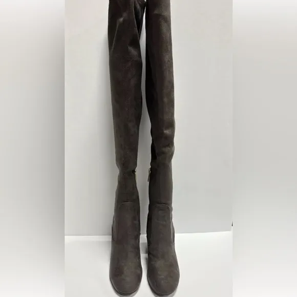 Kenneth Cole New York Women’s Carah, Over The Knee Boots Gray, Size 6 M