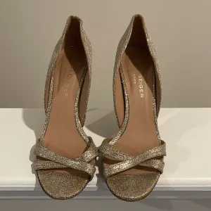 Kurt Geiger Beverly Gold Open Toe Stilettos