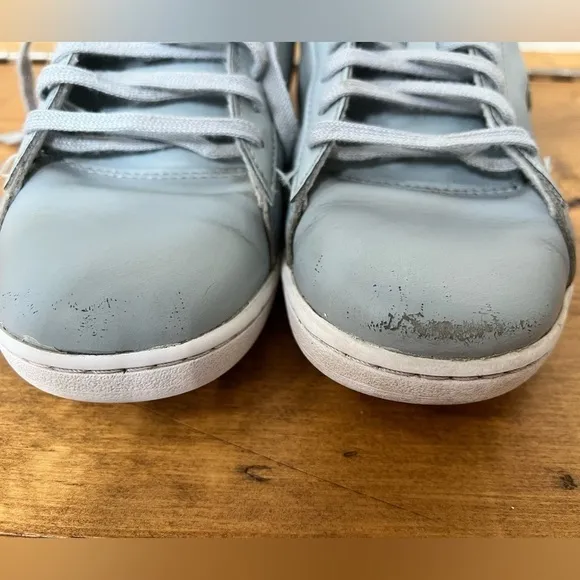 Lacoste Blue and White Carnaby Womens Sneakers Size 5.5