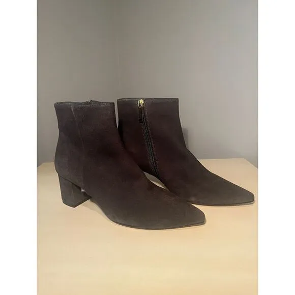 L'Agence Women Jeanne II Pointed Toe Graphite Suede Bootie Size 9 - New Cond