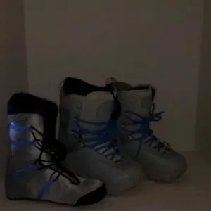 Lamar snow boarding boots