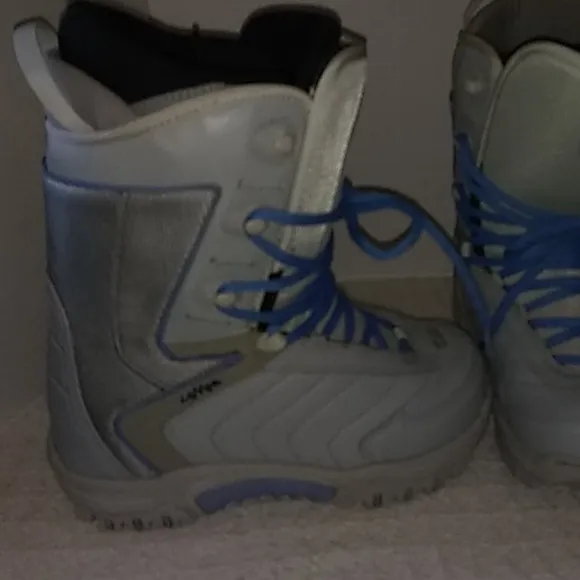 Lamar snow boarding boots