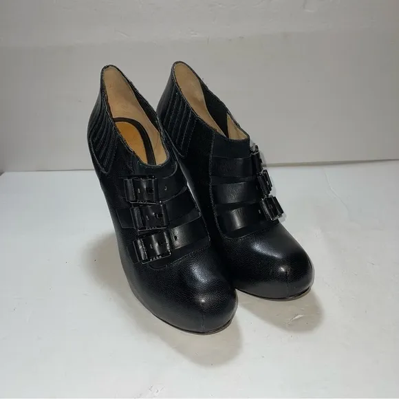 L.A.M.B. Women Boots Size 10
