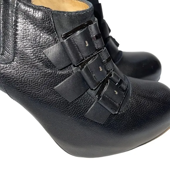 L.A.M.B. Women Boots Size 10