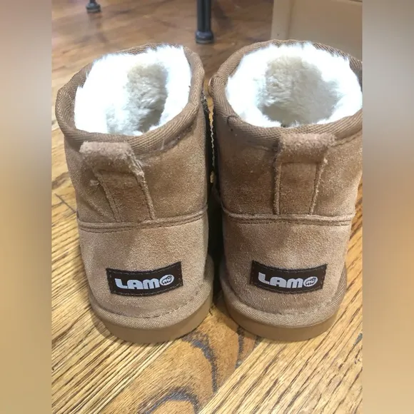 Lamo Women’s Tan Boots Sz 8