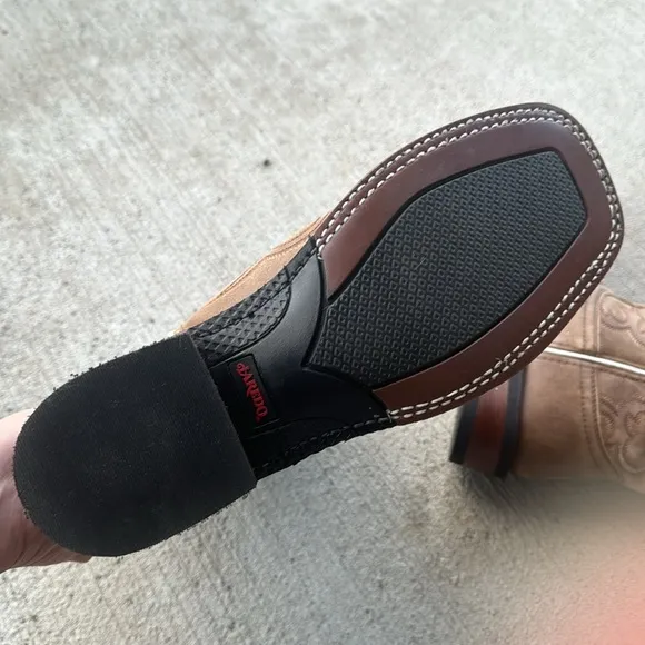 Laredo cowgirl boots