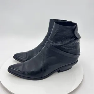LD Tuttle Women Size EU 38.5 US 7.5 Black Leather Back Zip Pointed Toe Booties