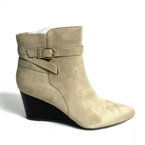 Life Stride Women’s Gio Tan Ankle Boots Size 11M