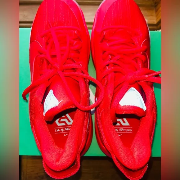 *LIKE-NEW*Nike ‘Zoom Freak 2’ (University Red), Youth Size 6 / Women’s Size 7.5.