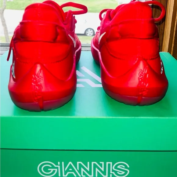*LIKE-NEW*Nike ‘Zoom Freak 2’ (University Red), Youth Size 6 / Women’s Size 7.5.