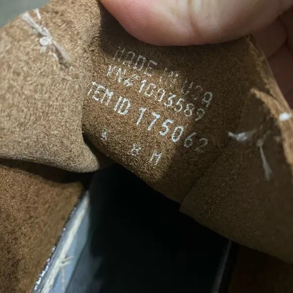 LL Bean 6” Bean brown boot women’s size 8 M duck boots