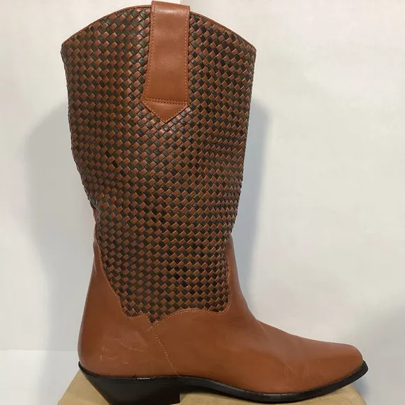 L.L. Bean Dingo Womens Braided Leather Boots size 10