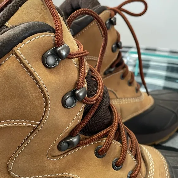 L.L. Bean Leather Rugged Snow Boot Primaloft 200 Gram Insulation Men 12  Medium
