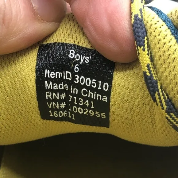 LL Bean Low Top Trail Blue Black Yellow Hiking Shoes Boy's Size 6 Sneaker
