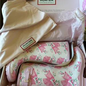 LoveShackFancy Hunter Rosa Beaux Boots brand new