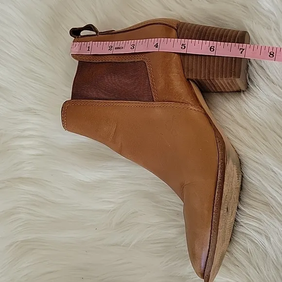 Madewell The Regan boot in brown leather  pull-on, block heel  Women’s Size 7