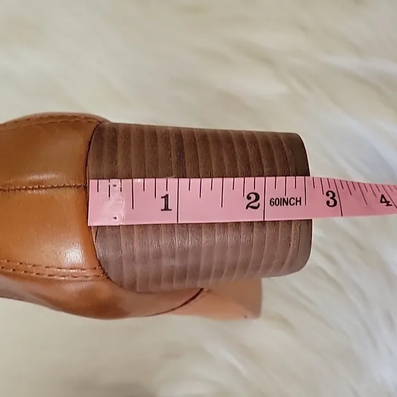 Madewell The Regan boot in brown leather  pull-on, block heel  Women’s Size 7
