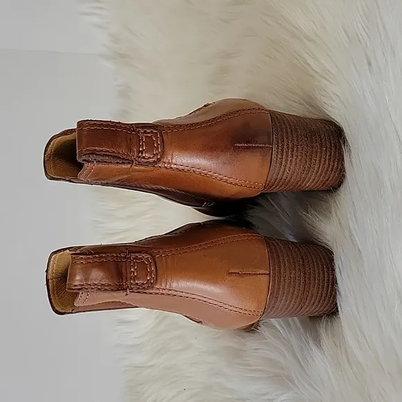 Madewell The Regan boot in brown leather  pull-on, block heel  Women’s Size 7