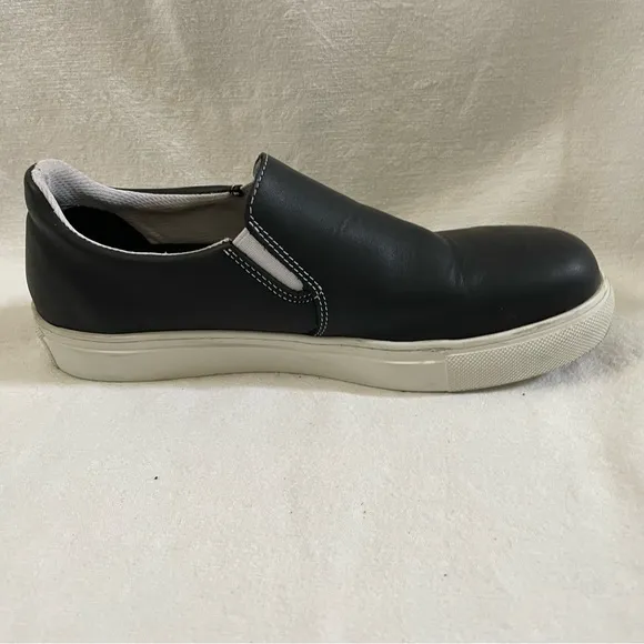 Mellow Walk Owen/Jessica steel toe shoes. Black  slip on women’s size 7.5