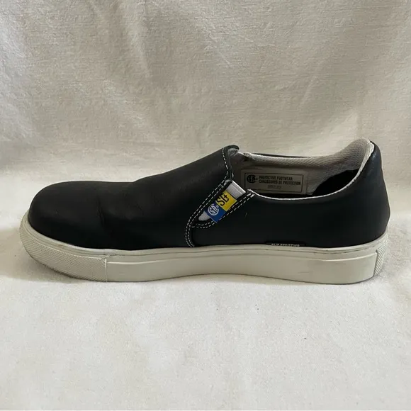 Mellow Walk Owen/Jessica steel toe shoes. Black  slip on women’s size 7.5