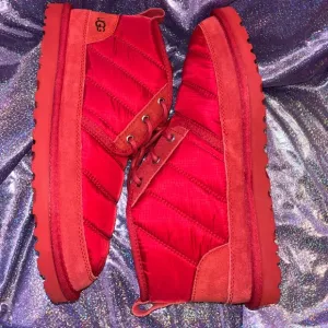 Men Neumel Ugg Boots