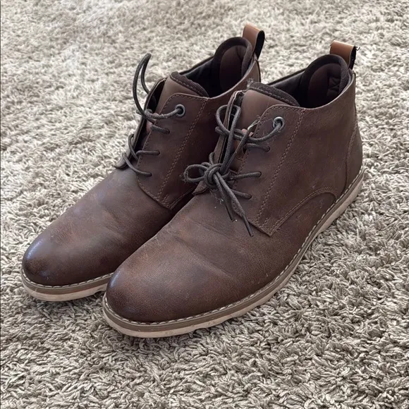 Men's Brown Leather Chukka Boots