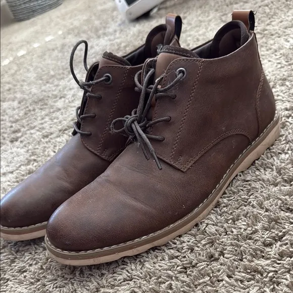 Men's Brown Leather Chukka Boots