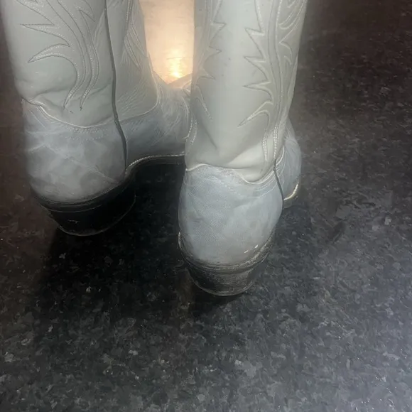 Men’s Gray Cowboy Boots