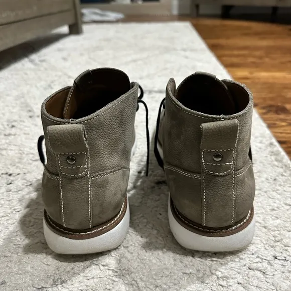 Men’s Johnston and Murphy Chukka Boots