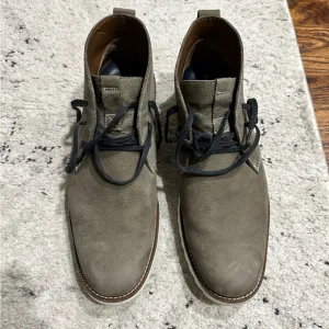 Men’s Johnston and Murphy Chukka Boots