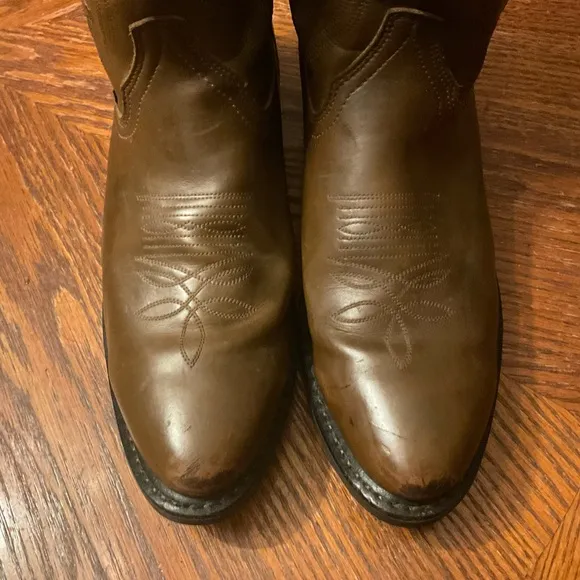 Men’s Justin Quality Western Style Brown Genuine Leather Boots!