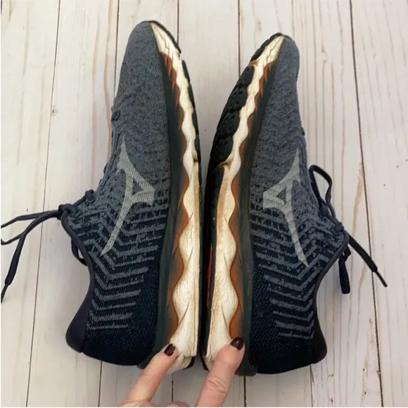 Men’s Mizuno Wave Sky Waveknit 3 Running Shoes