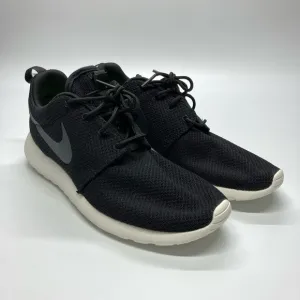 Men’s Nike Rose Run Black training shoes Sz 8.5