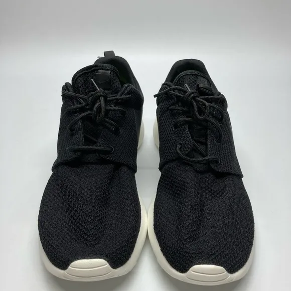 Men’s Nike Rose Run Black training shoes Sz 8.5