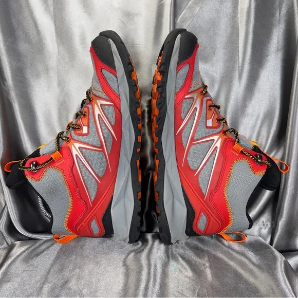 Merrell Men’s Capra Bolt Mid Waterproof Hiking Boots Bright Red Gray J35367 Sz 7