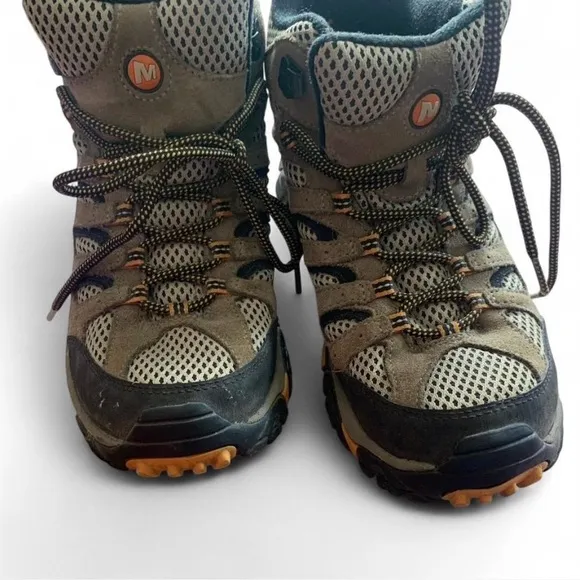 Merrell Moab walnut waterproof  Outdoor hiking boots men size 8.5 shoes