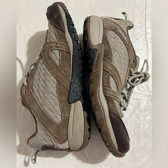 Merrell women’s Chameleon Arc II Stretch hiking shoes, size US 9 REDUCED ❗️