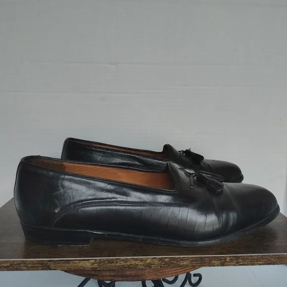 Mezlan Leather Tasseled Slip On Loafer Size 11 Academia Classic Black