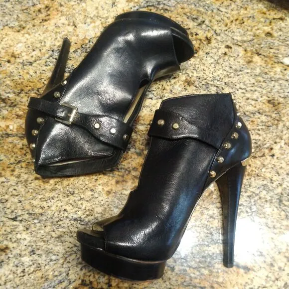 MICHAEL KORS Ailee Studded Black Platform Leather Open Toe Heels Shoes 7.5