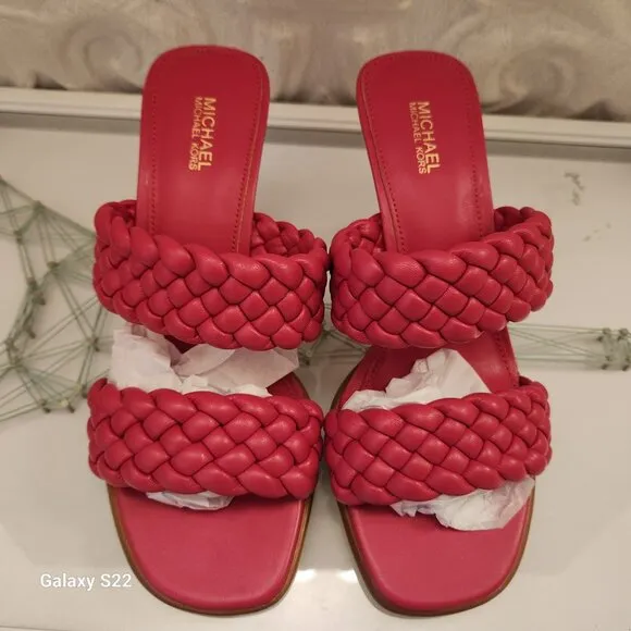 Michael Kors &quot;Amelia&quot; Rubin Red Heeled sandals. NIB. Size 7