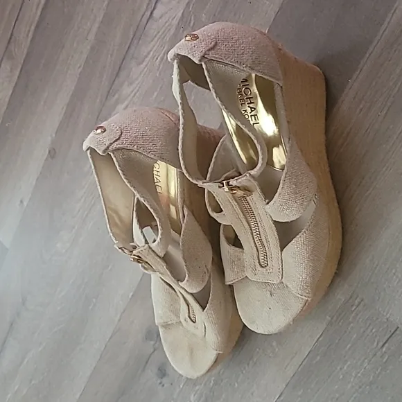 Michael Kors Berkley Wedge Shoes Size 9.5 Womens