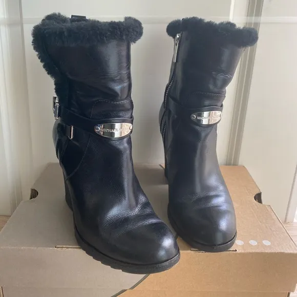 Michael Kors Boots Women - SZ 6