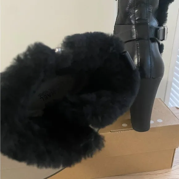 Michael Kors Boots Women - SZ 6