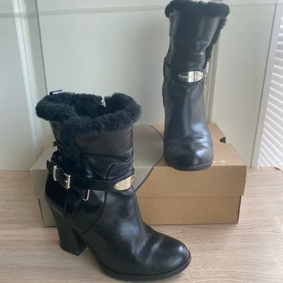 Michael Kors Boots Women - SZ 6