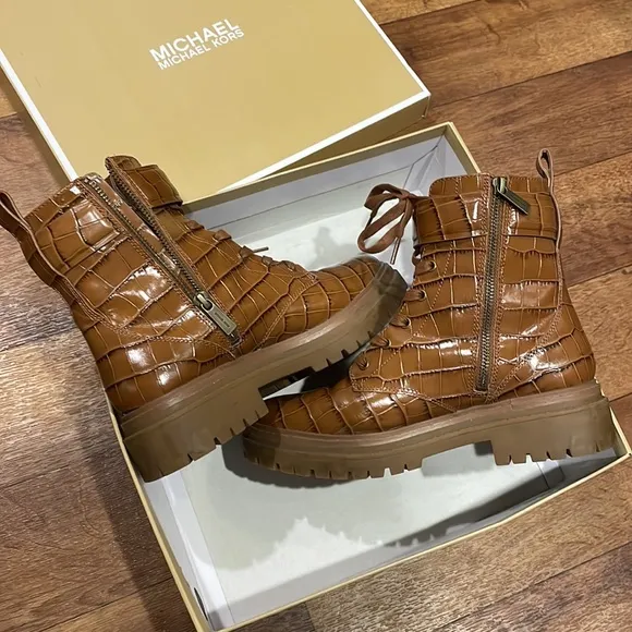 MICHAEL Michael Kors Boots